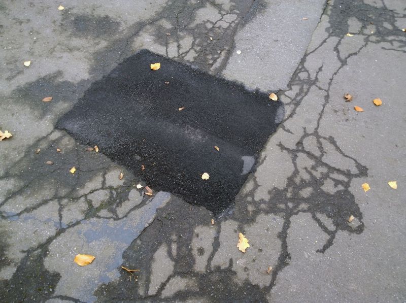 Asphalt Cracks Repair in Little Rock, AR